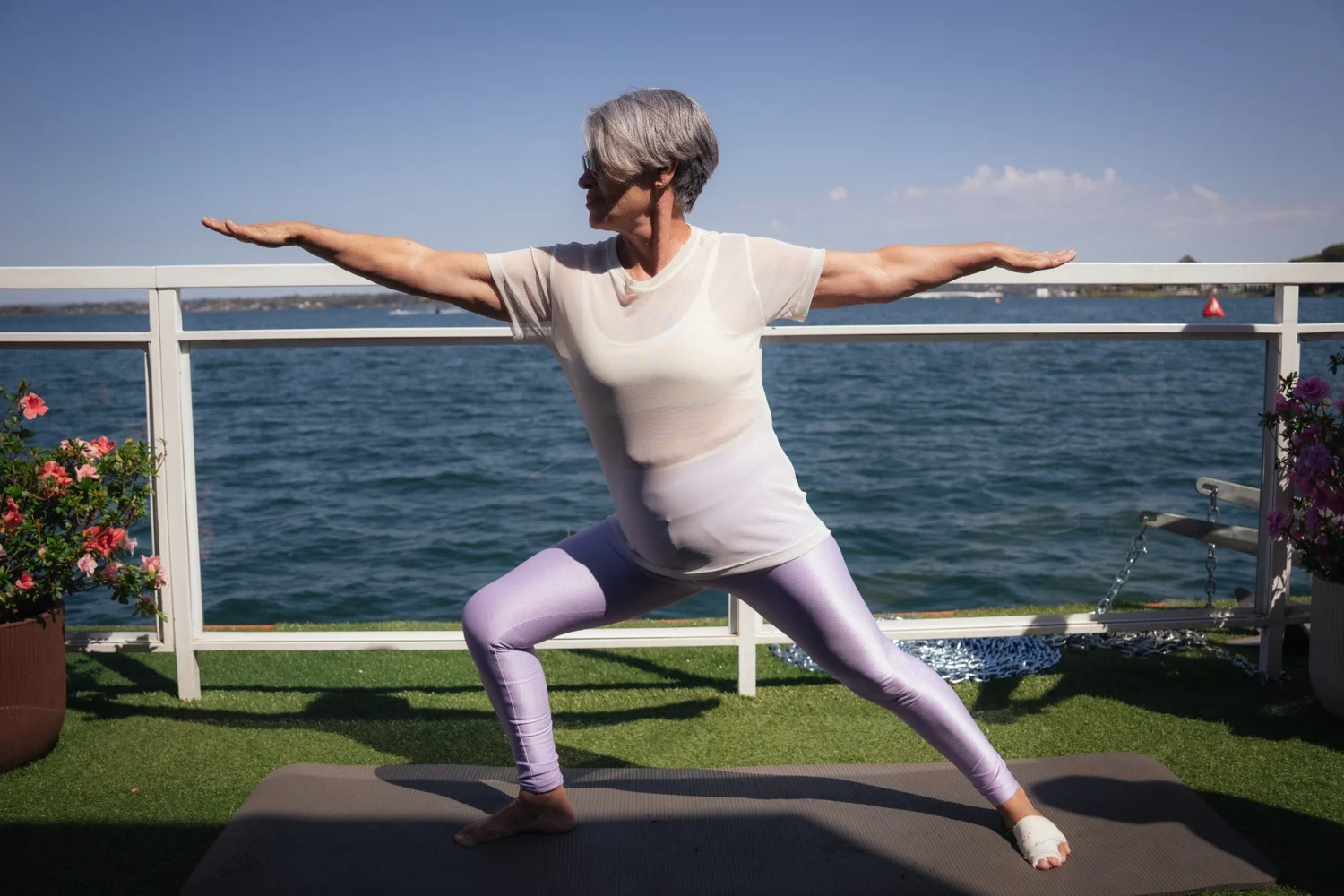 Yoga com vista para a Ponte JK